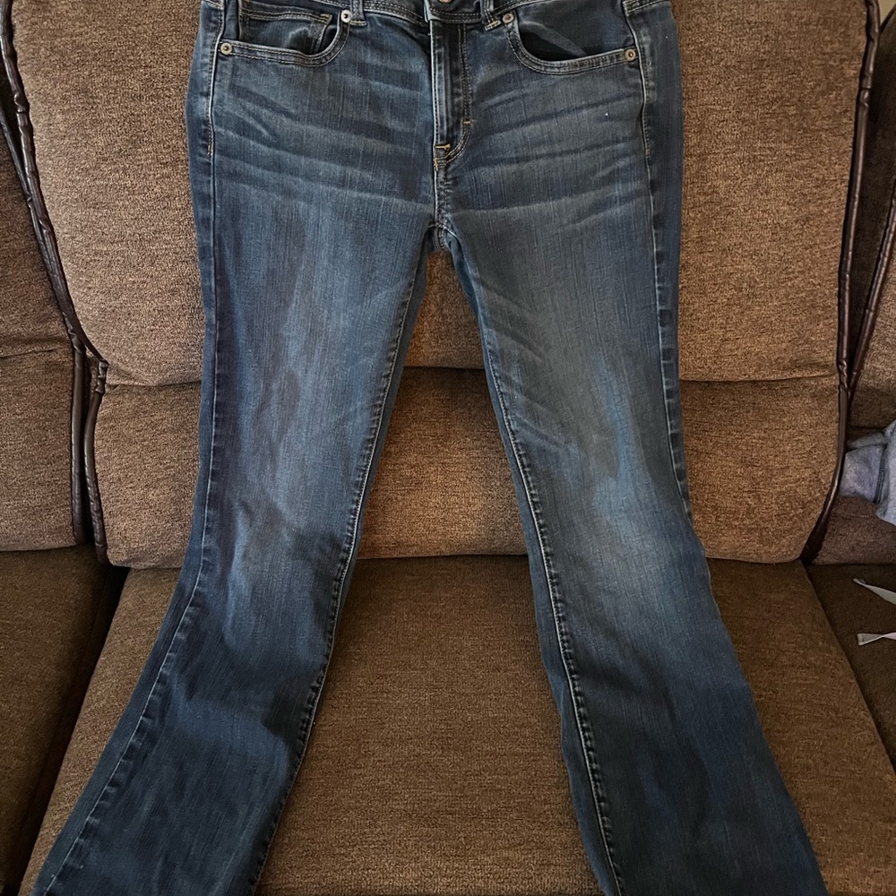 American Eagle women’s jeans. Size 8 regular.